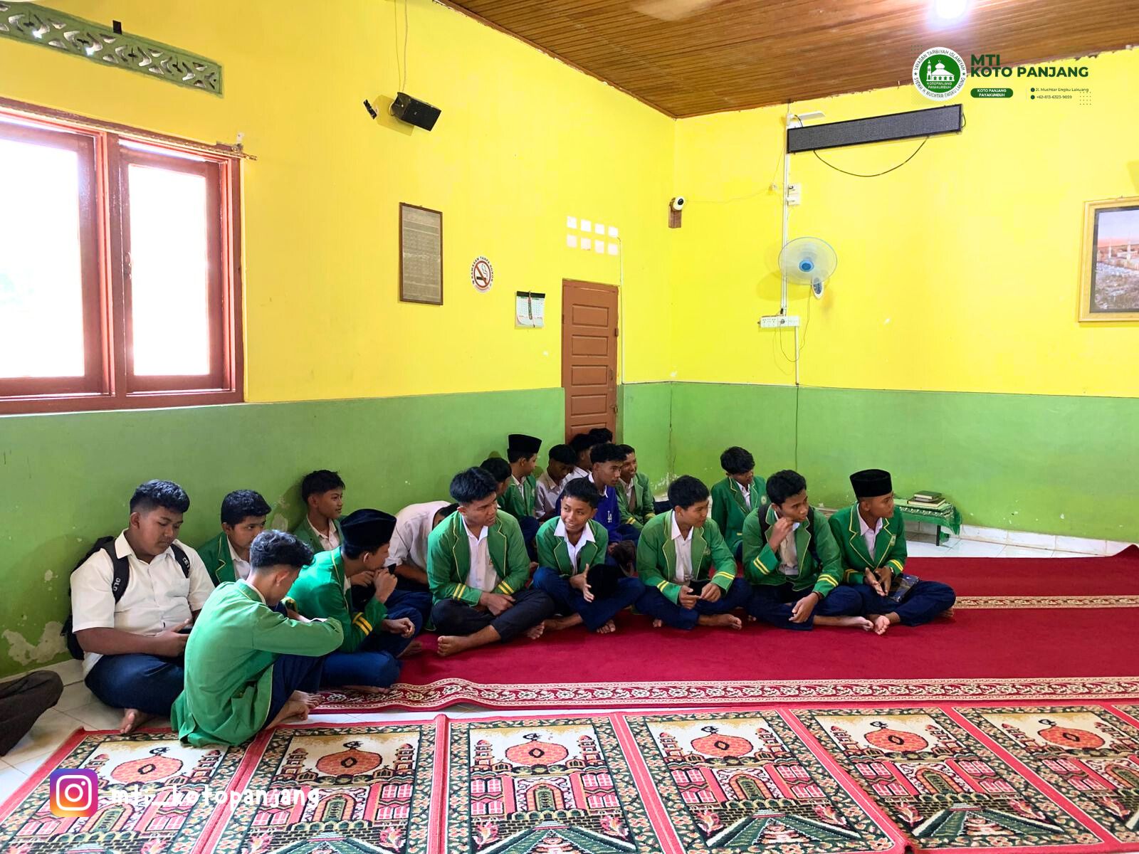 Momen Harus Kelulusan Siswa MtsS Tarbiyah Islamiyah Disaksikan Wali Murid